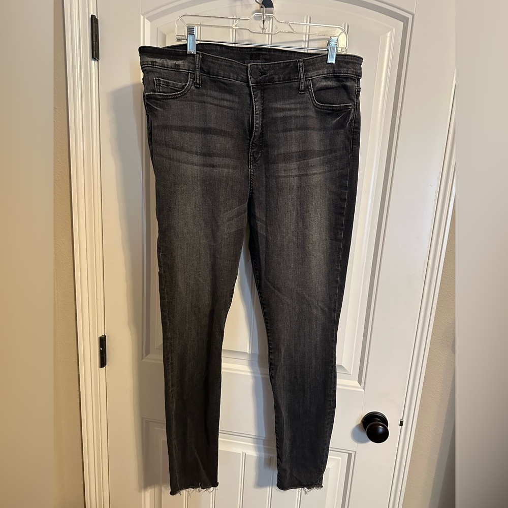 Kut from the Kloth size 16 Fab Ab Skinny Ankle jeans.